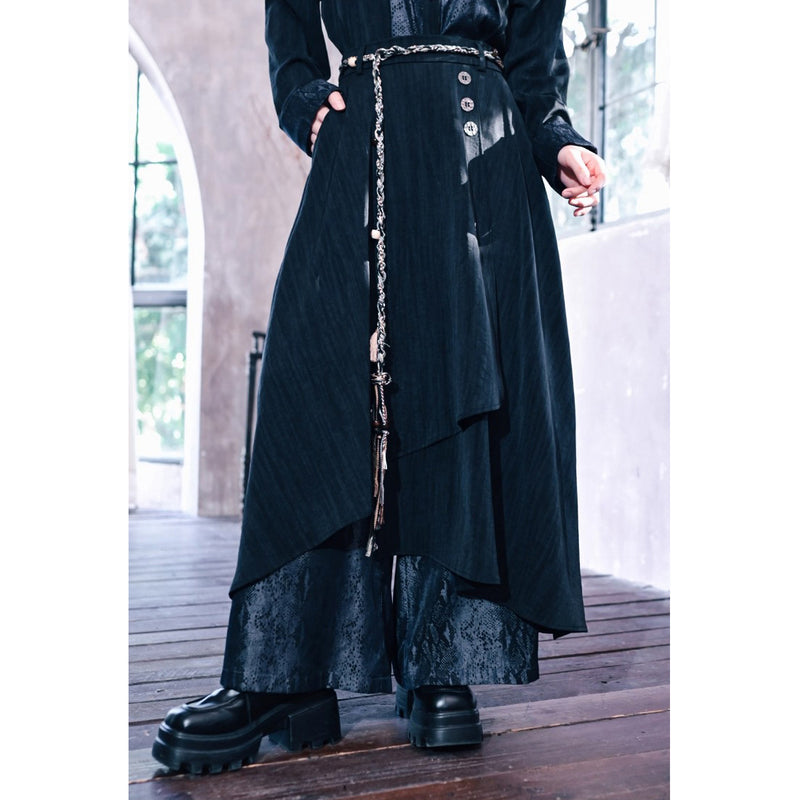 漆黒の蛇鱗ワイドドレープパンツ