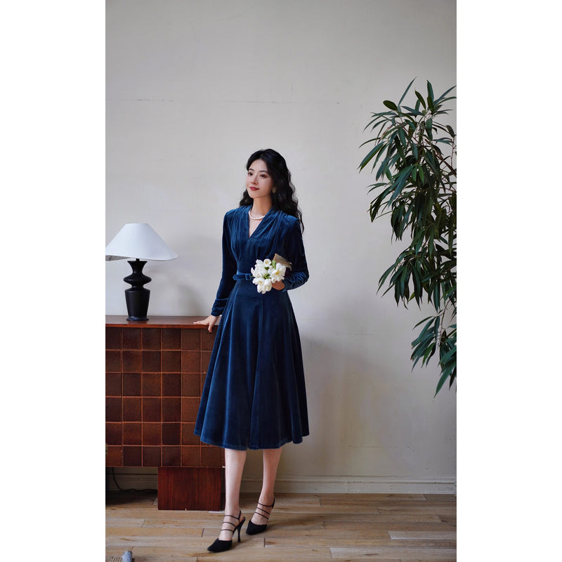 紺藍色の貴婦人ベルベットワンピース