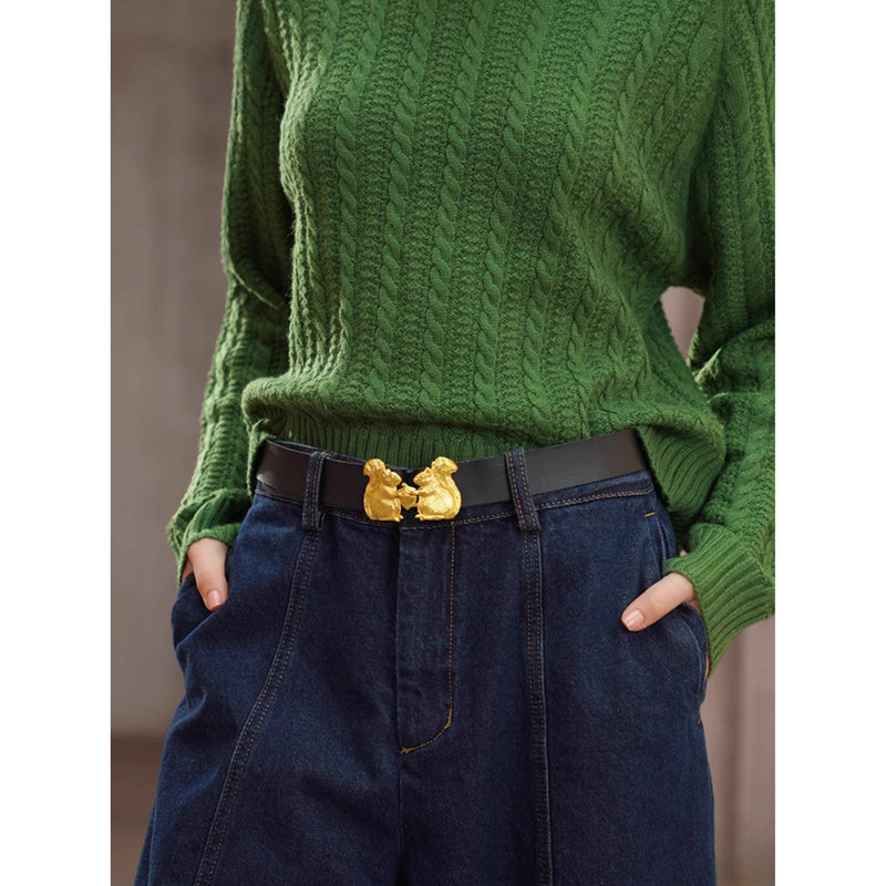 ケーブル編みのレトロセーター