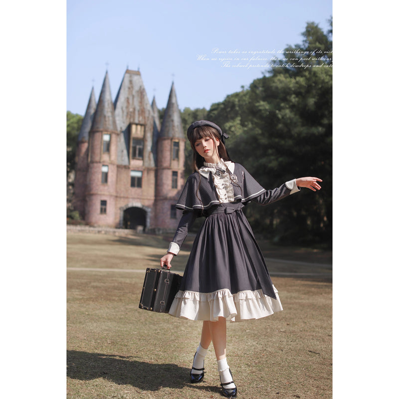 公爵令嬢のクラシカルワンピースとケープ