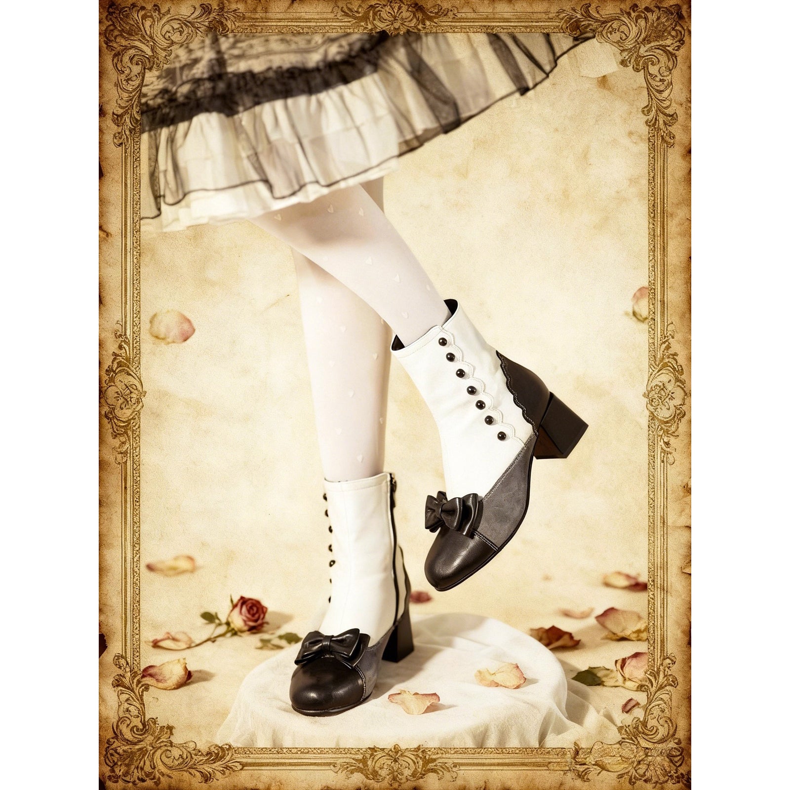 Ribbon Victorian Button Short Boots - Black White Gray[2026年2月