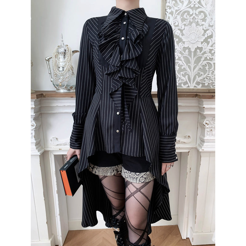中世貴族のヴィクトリアンテールブラウス - Black Pin Stripe[2025年12月上旬-12月下旬発送予定]