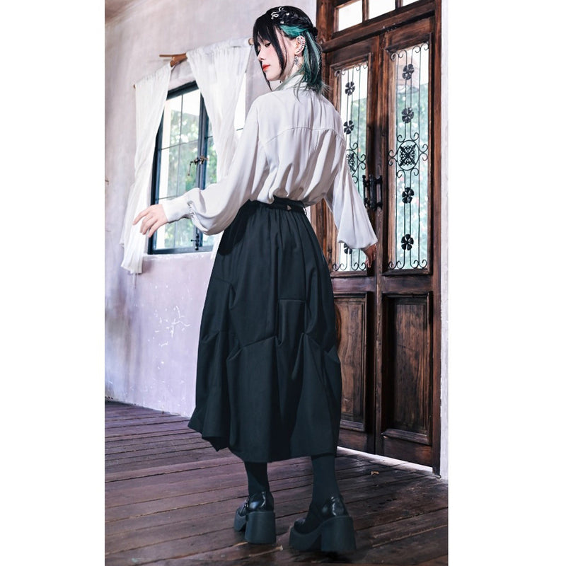 蛇骨の刺繍アシンメトリースカート