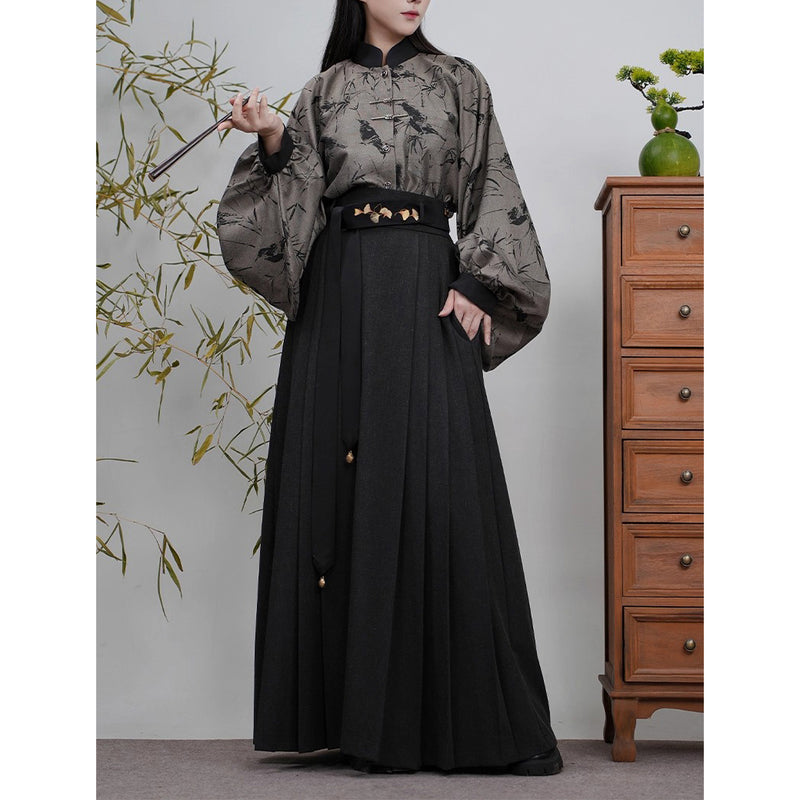 宮廷令嬢の刺繍プリーツスカート