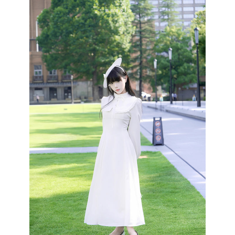 貴族のお嬢様のクラシカルワンピース