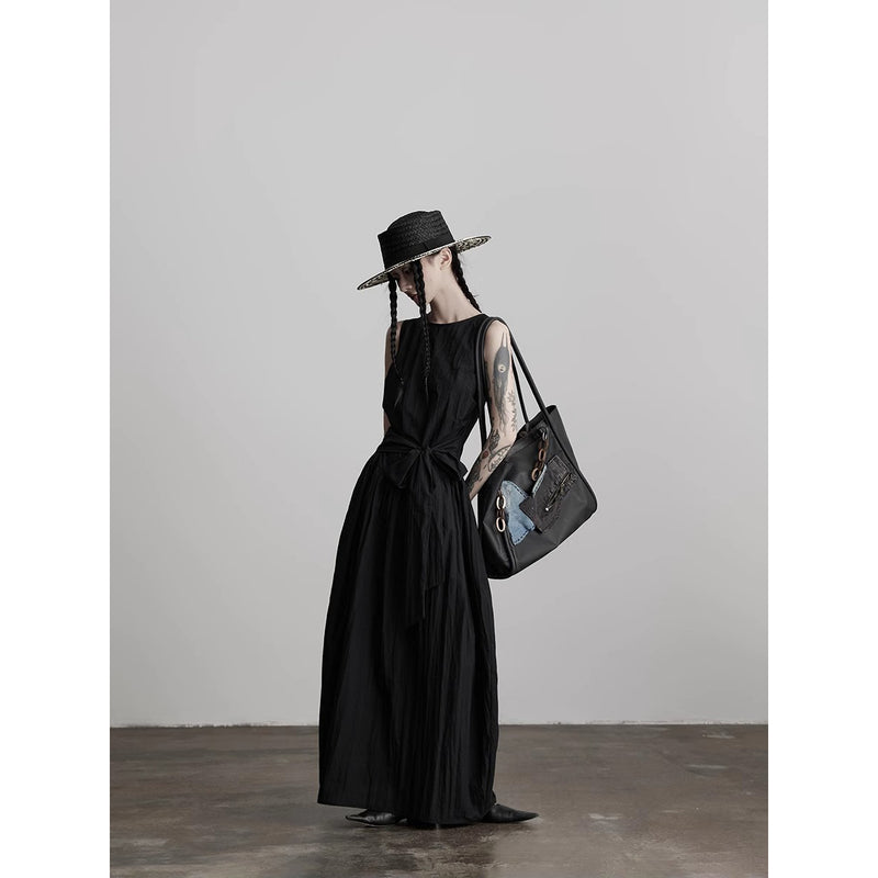 Black Back Open Sleeveless Dress