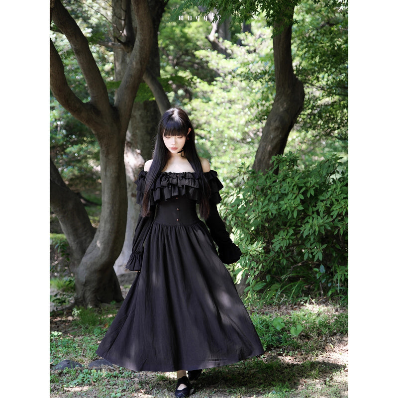 黒のお嬢様のオフショルフリルワンピース