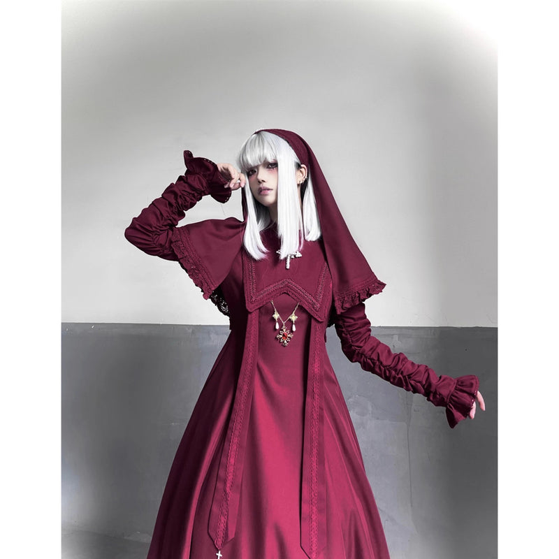 月夜の修道女の刺繍ワンピース - Wine Red（シャーリングスリーブ）[2025年12月上旬-2026年1月上旬発送予定]