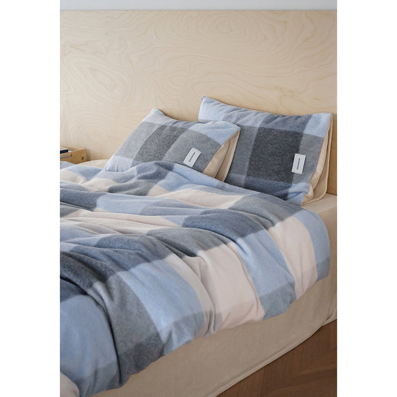 Scandinavian Check Pattern Bed Cover Set