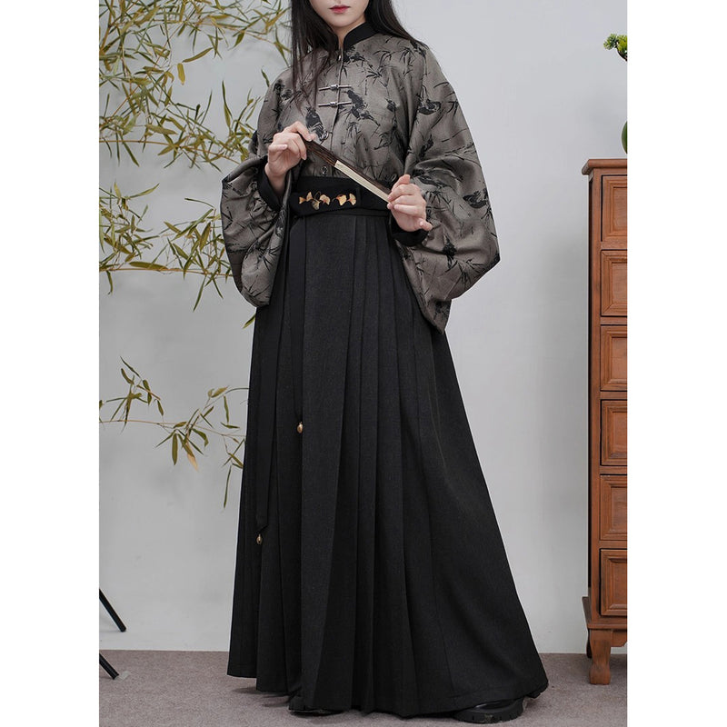 宮廷令嬢の刺繍プリーツスカート