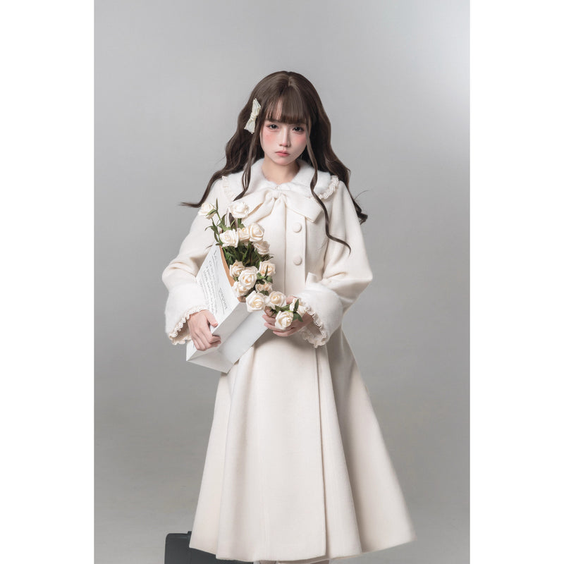 白雪のお嬢様のリボンウールコート