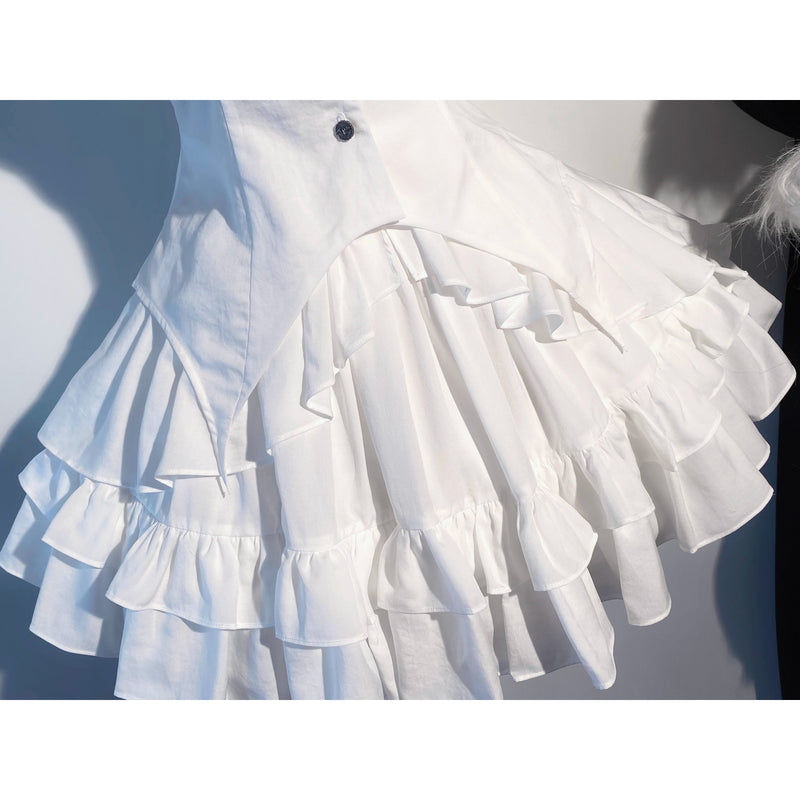 西洋貴族のヴィクトリアントップスとフリルスカート - White