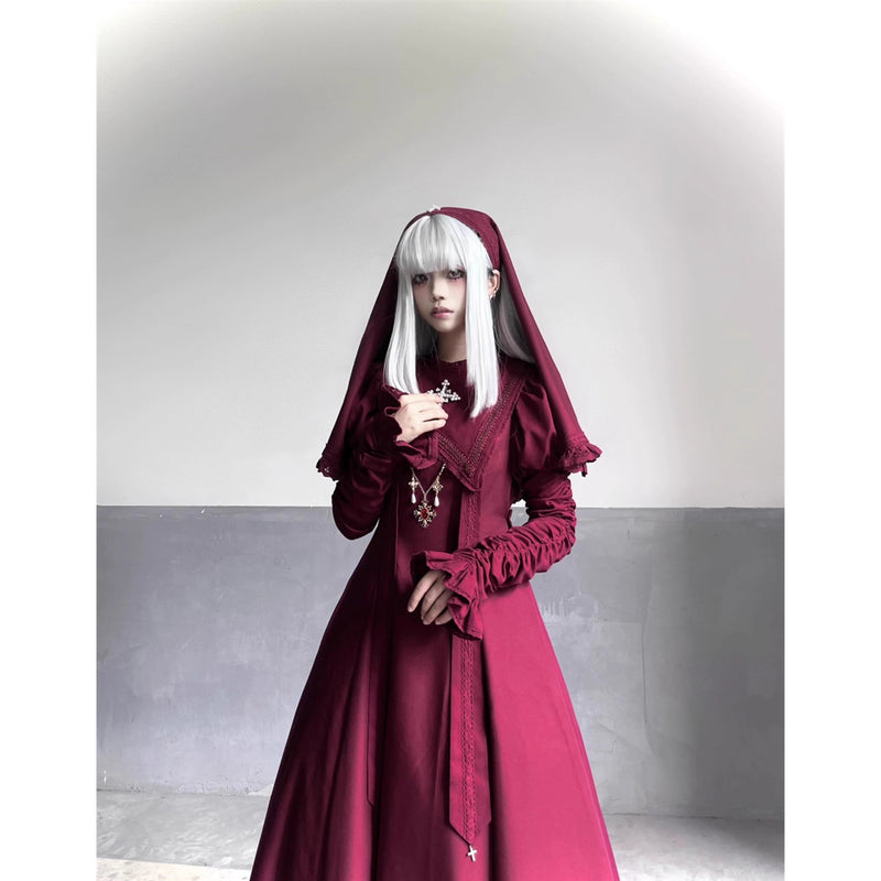 月夜の修道女の刺繍ワンピース - Wine Red（シャーリングスリーブ）[2025年12月上旬-2026年1月上旬発送予定]