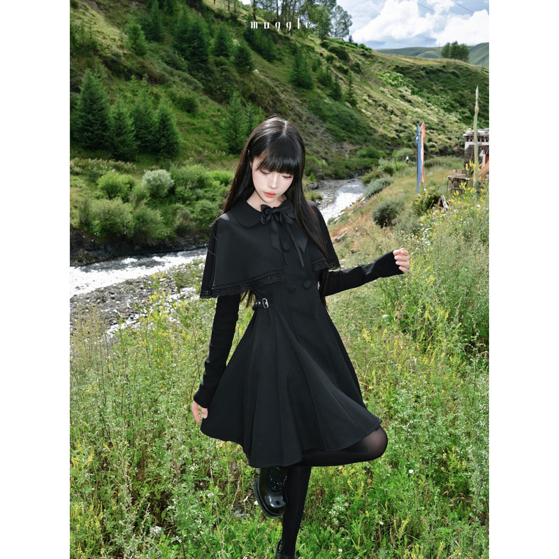 黒のお嬢様のケーププリーツワンピース