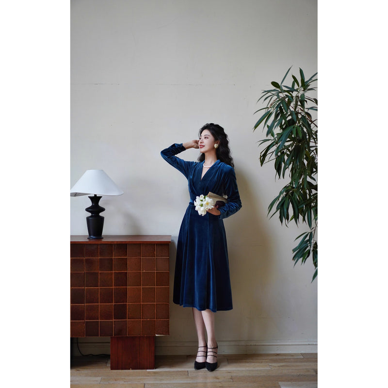 紺藍色の貴婦人ベルベットワンピース