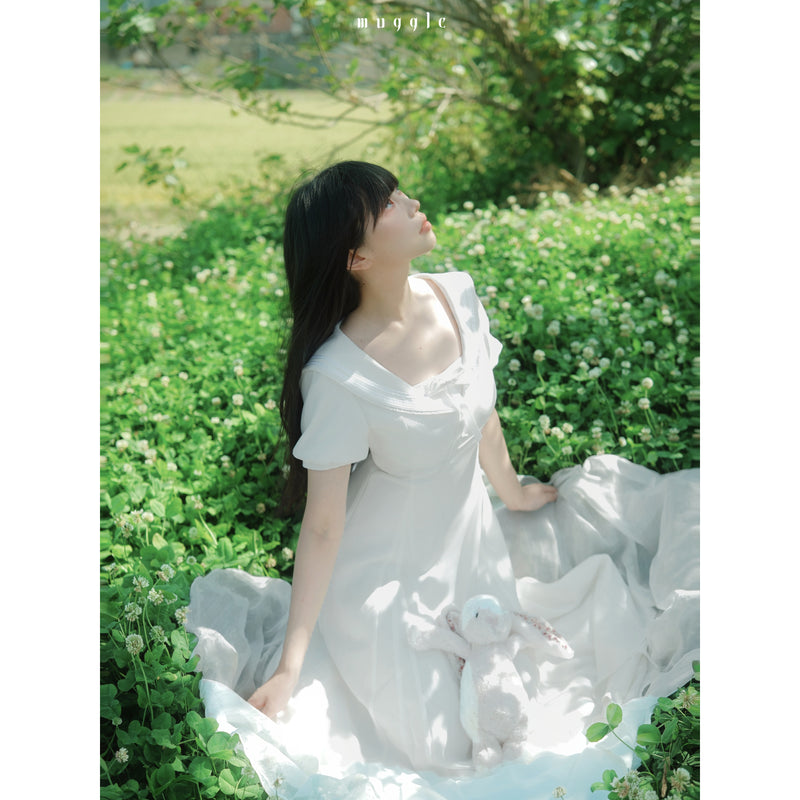 清純なお嬢様のセーラーワンピース
