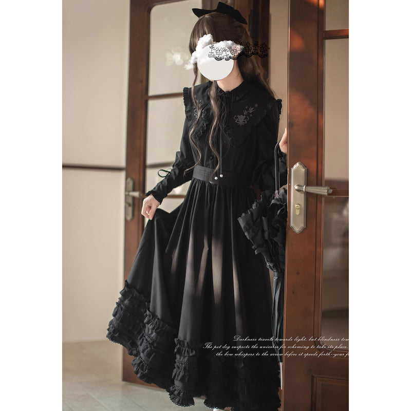 夜想曲を奏でる刺繍クラシカルワンピース