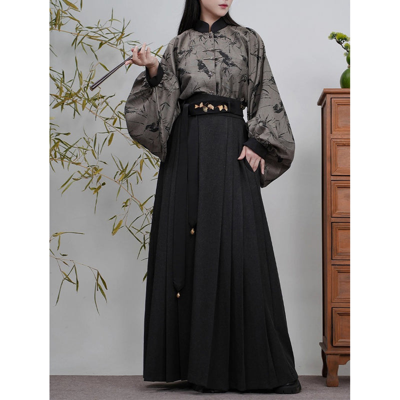 宮廷令嬢の刺繍プリーツスカート