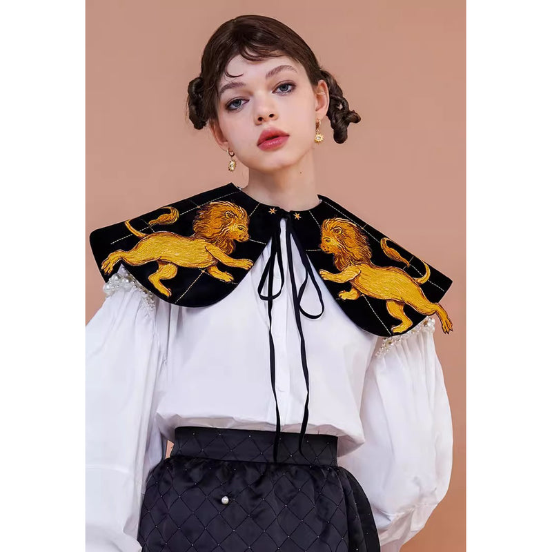 獅子の刺繍付け襟