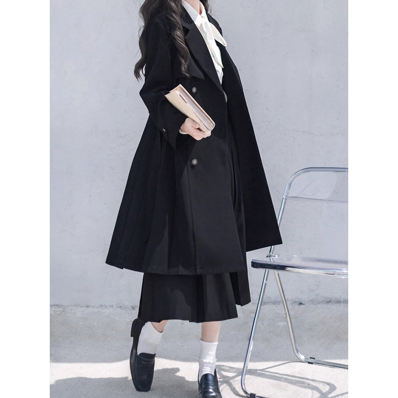 文学令嬢のトレンチコートとブラウスとプリーツスカート - Black Trench