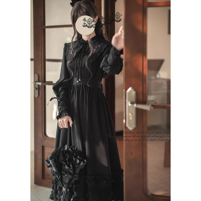 夜想曲を奏でる刺繍クラシカルワンピース