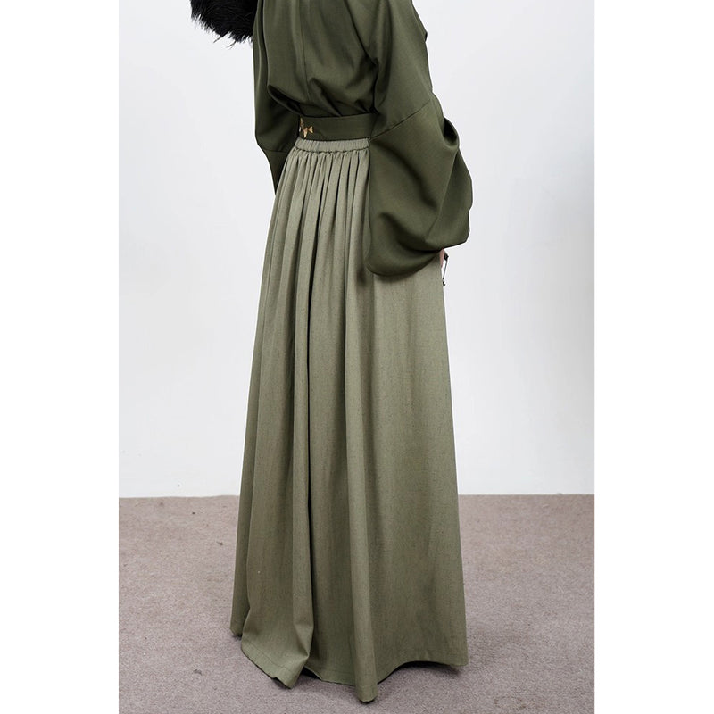 宮廷令嬢の刺繍プリーツスカート