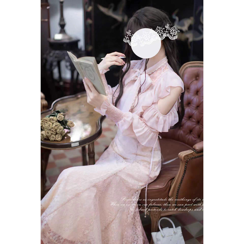 薄桜の令嬢のリボンブラウスとマーメイドスカート