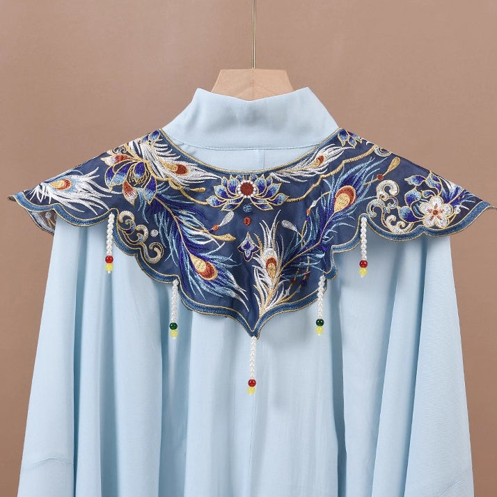 孔雀と牡丹の刺繍付け襟