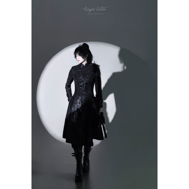 脊椎骨格の刺繍ゴシックコート