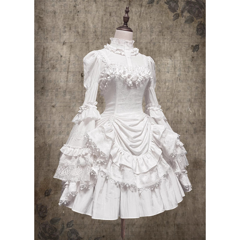 純白の薔薇の刺繍ワンピースとジャンパースカート[2025年12月中旬-2026年1月中旬発送予定]