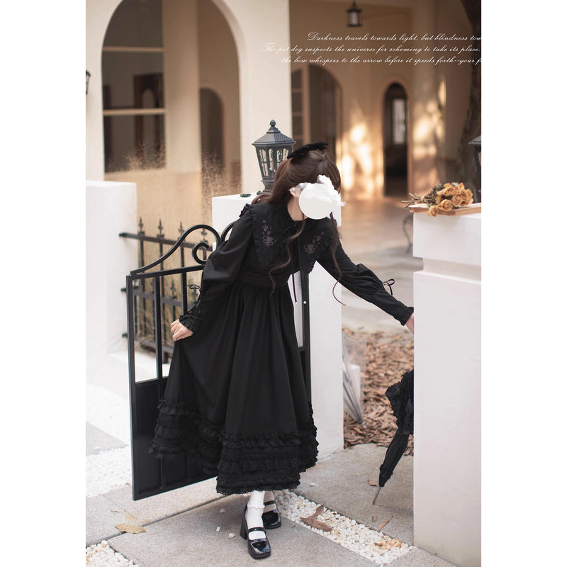 夜想曲を奏でる刺繍クラシカルワンピース