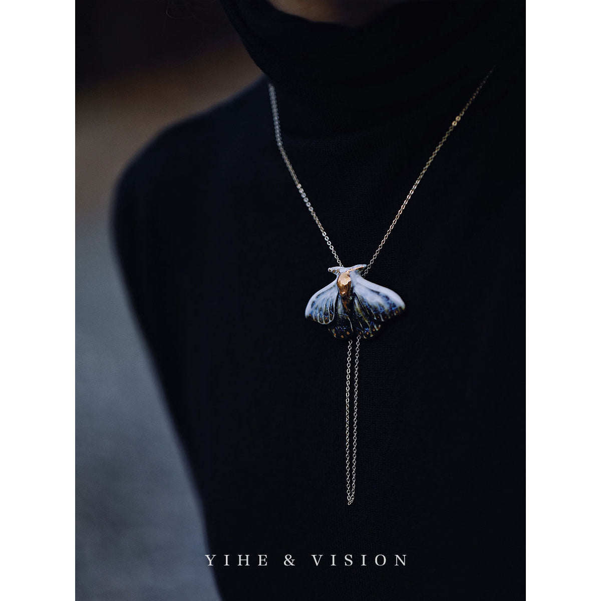 油絵　蛾 蛾のプリント、蛾のアートプリント、蛾の羽、蛾の本のページ、蛾の絵