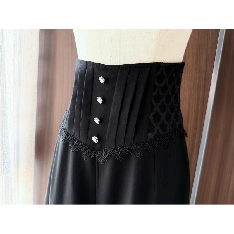 黒の令嬢の刺繍コルセットハーフパンツ[2025年10月上旬-10月下旬発送予定]