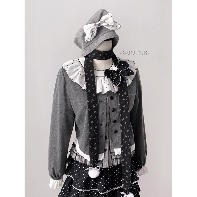 霧色のお嬢様トップスとティアードスカートとカーディガン