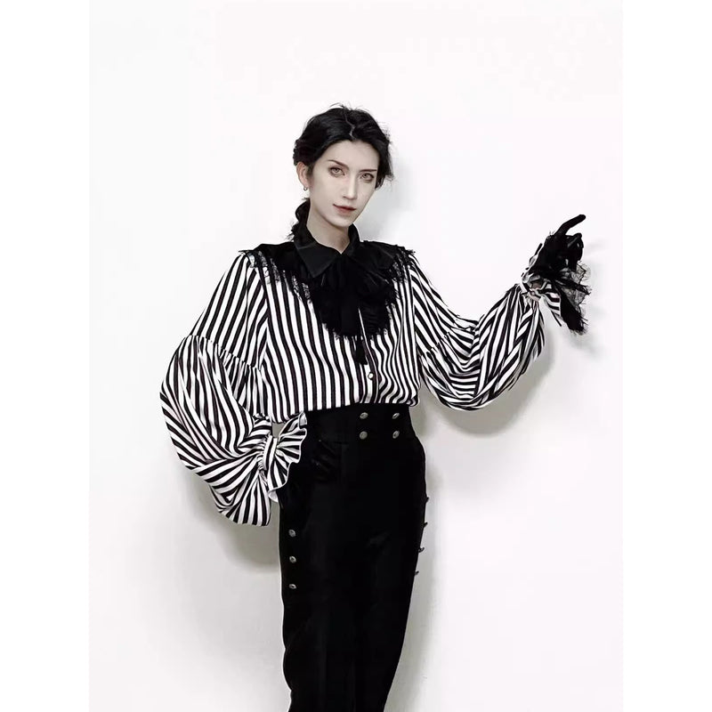 黒白の貴族のヴァンパイアブラウス[2026年3月上旬-3月下旬発送予定]