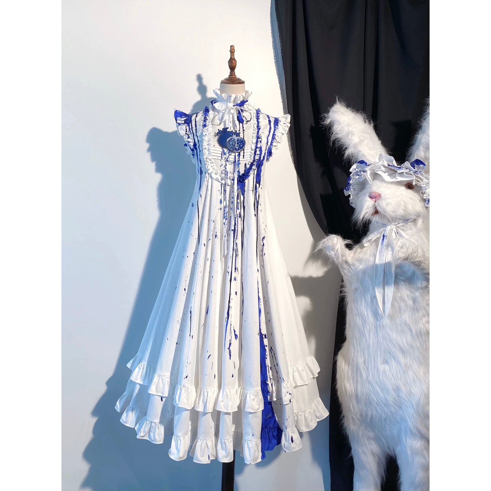 血塗れのお嬢様のロングワンピース - Blue[2025年10月下旬-11月中旬