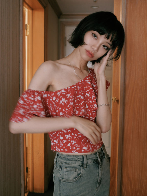 A butterfly skirt that dances in the twilight