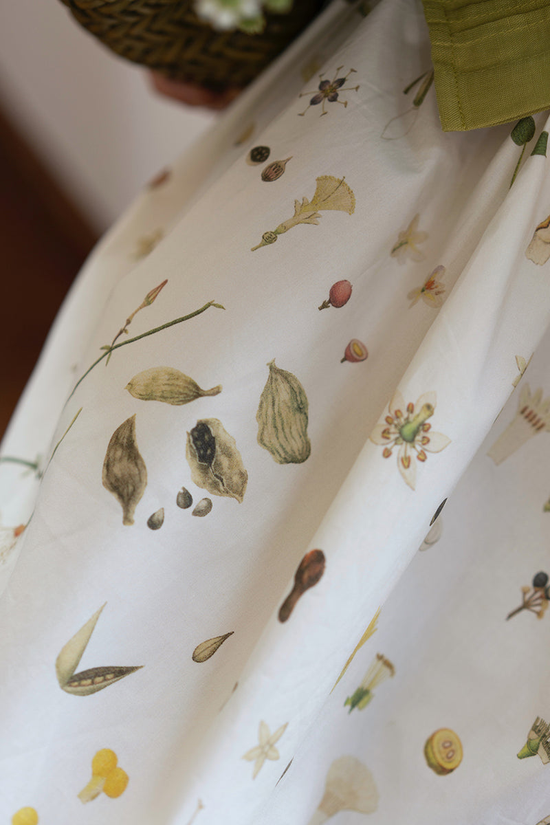種子図鑑のロングスカート