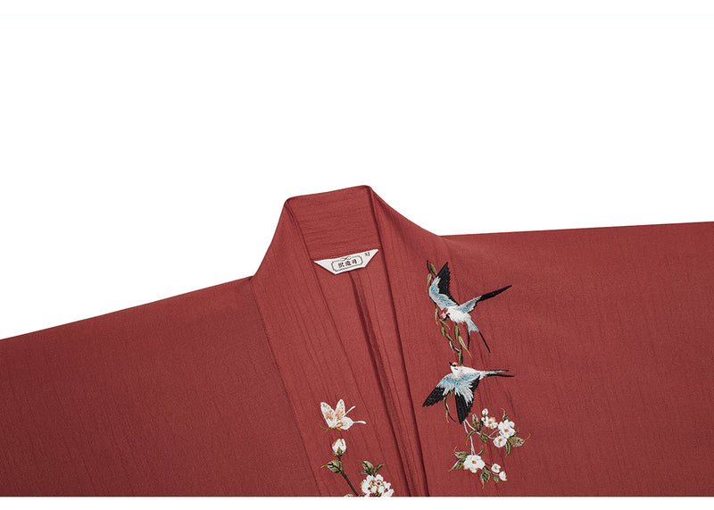 花鳥画の刺繍羽織りと竹林柄ロングスカートとキャミソールトップス