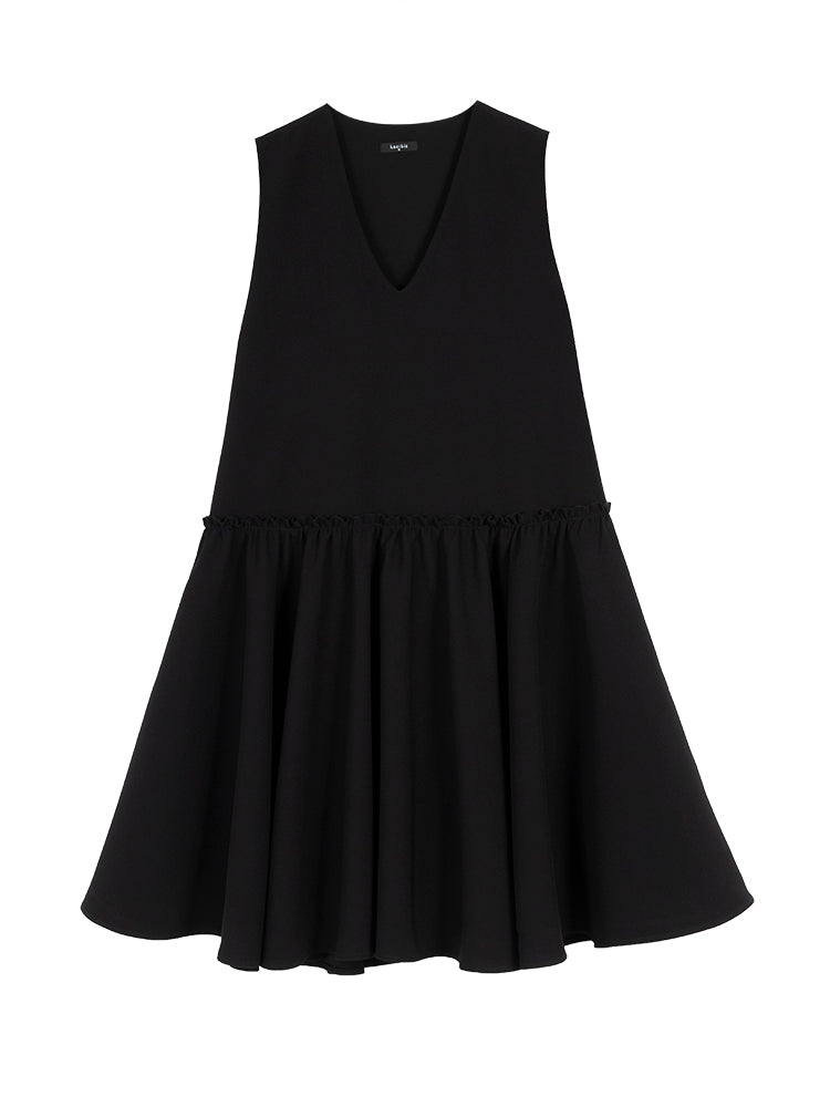 Jet black lady sleeveless dress