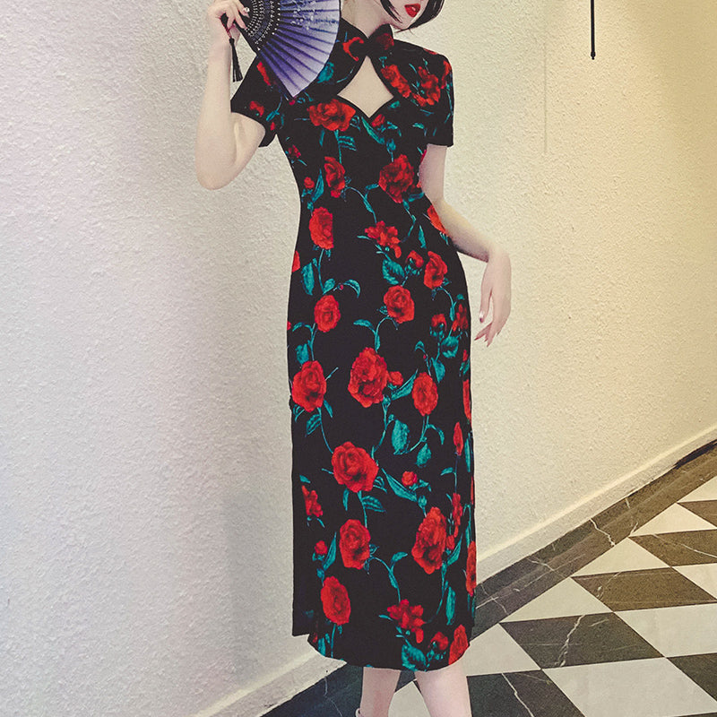 Crimson Lady's Retro Dress – ManusMachina