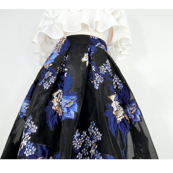 紺青色の花柄刺繍ヘップバーンスカート