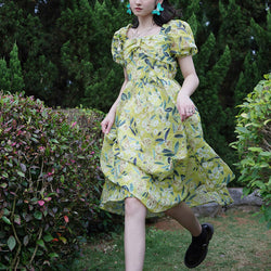 Yellow-green oil painting French dress