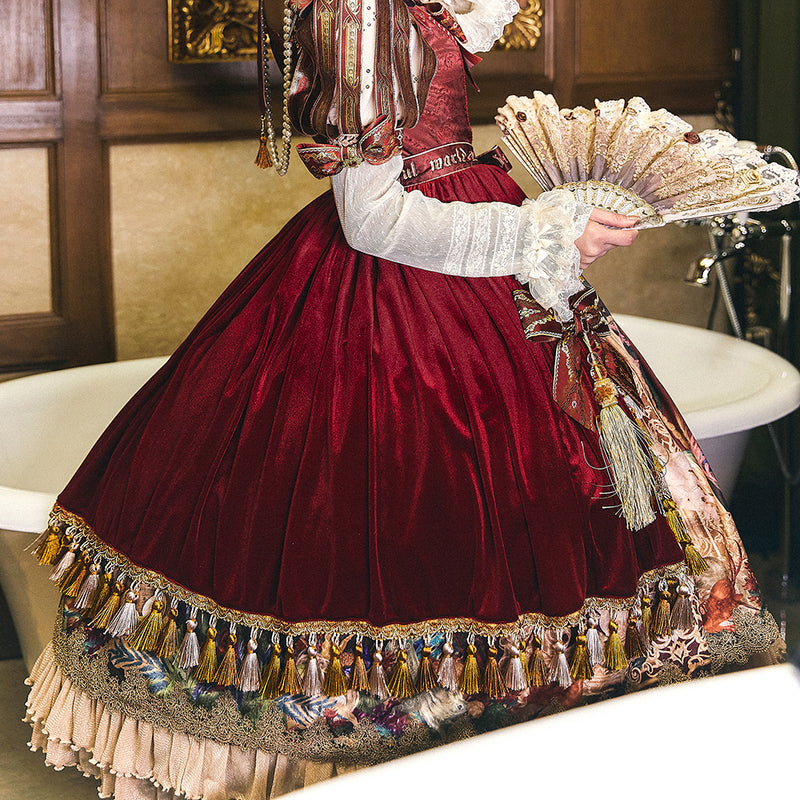 貴族のお嬢様の刺繍ベルベットオーバースカート[2023年3月中旬-4月下旬