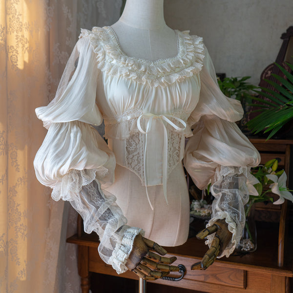 Embroidered corset blouse for a noble lady 