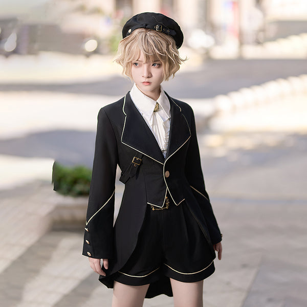 Elegant jacket, shorts and blouse of the young lady of Black Butler 
