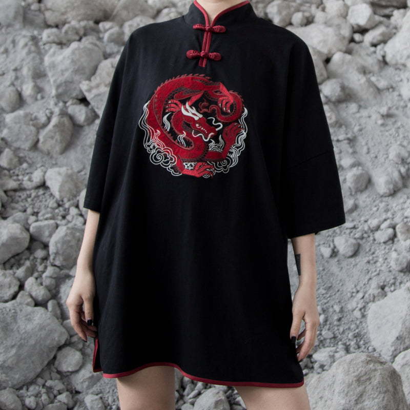 Chinese T-shirt with dragon embroidery