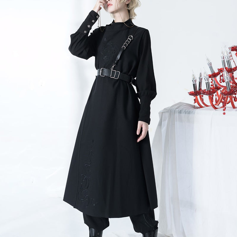 Magic Circle Embroidered Sleeveless Gown [Planned to be shipped in early May 2023]