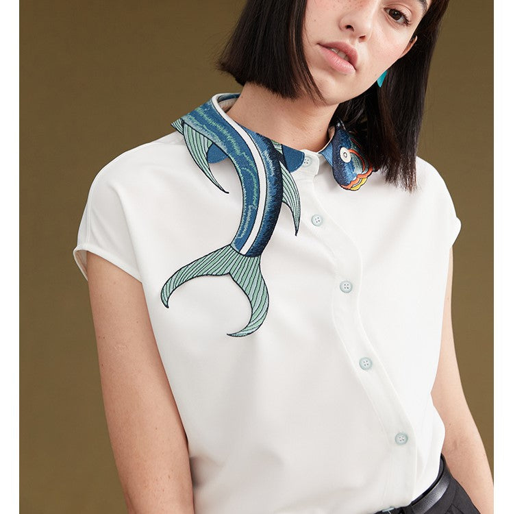 Aonishikigoi embroidery collar blouse
