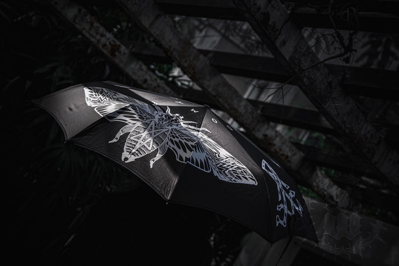 宵闇の蛾模様の折り畳み傘